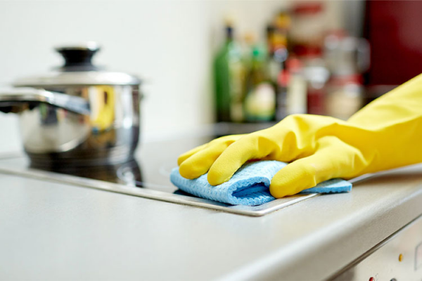 پاک کردن لکه های چرب از آشپزخانه
