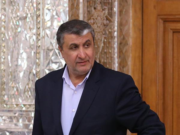 خبر مهم و خوش رئیس سازمان انرژی اتمی ، ایران به مشتقات آب سنگین دست یافت